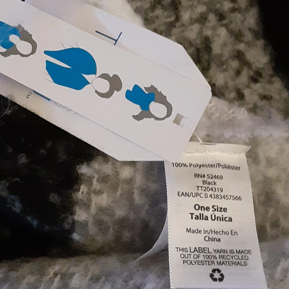 Time & Tru black white gray yarn blanket scarf wrap 8